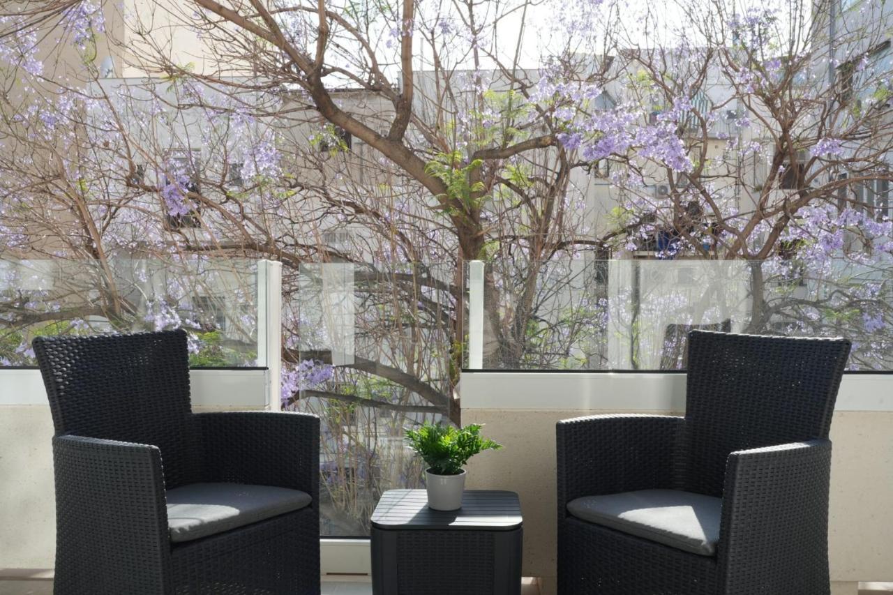 Homega - City Center New Apartment Bari Exterior photo